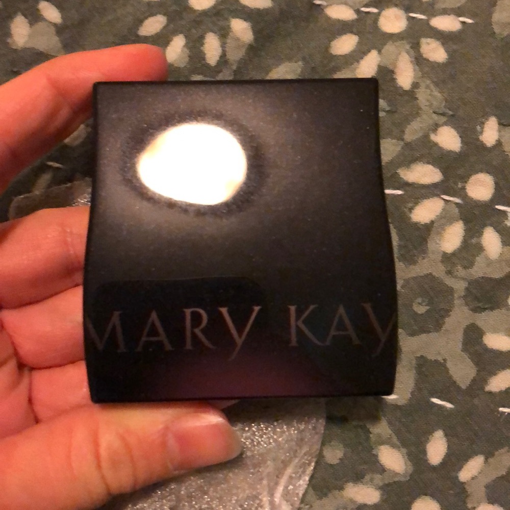 Mary Kay Compact Mini - Picture 2 of 4